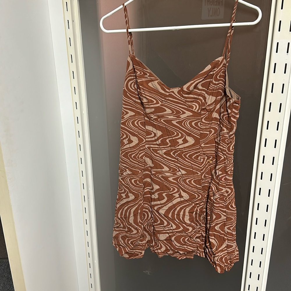 Brown dress